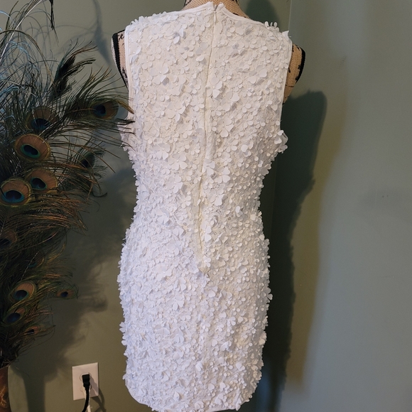 Nina Leonard Sz XL White Lacy Floral Embellished Stretch Dress. - Picture 7 of 16
